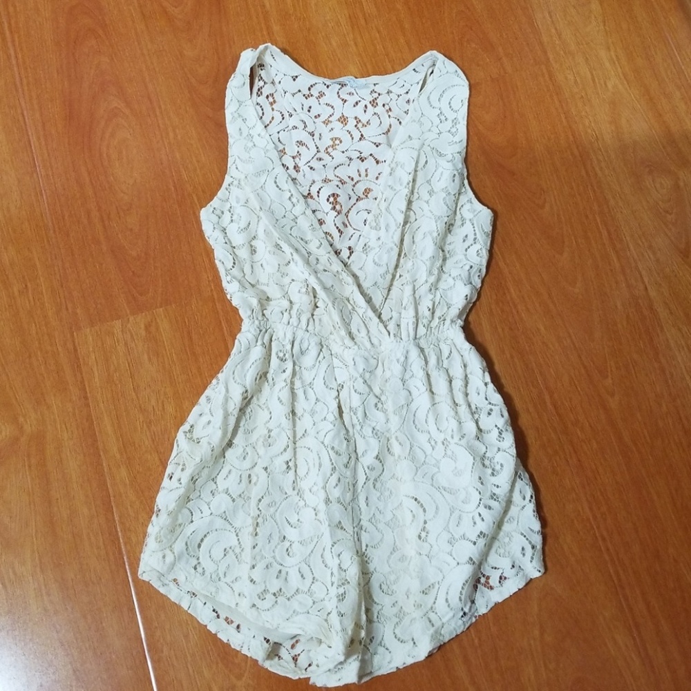 Audrey 3+1 lace romper Small